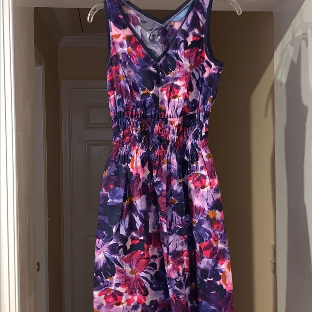 Ladies Vera Wang floral dress..XS..NWT